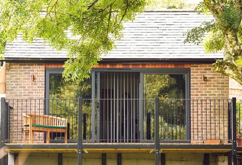 Waterfield House B&b