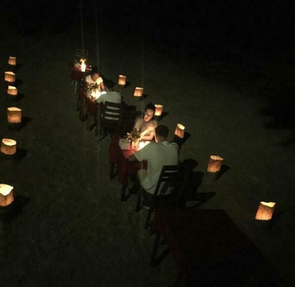 هاستل Prince John Beachfront Eco Bungalows And Restaurant