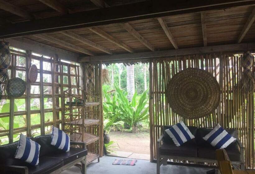 هاستل Prince John Beachfront Eco Bungalows And Restaurant