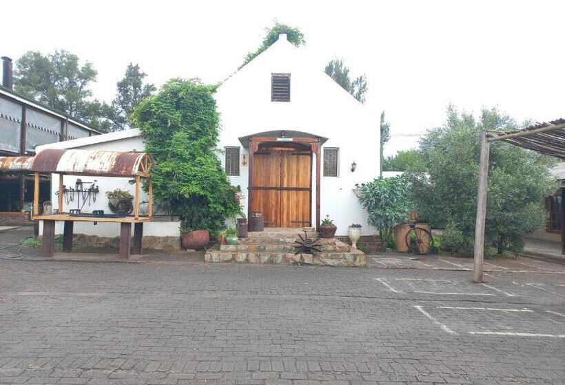 הוסטל The Grey S Inn