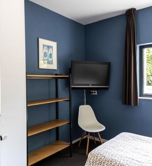 تختخواب و صبحانه Avellano