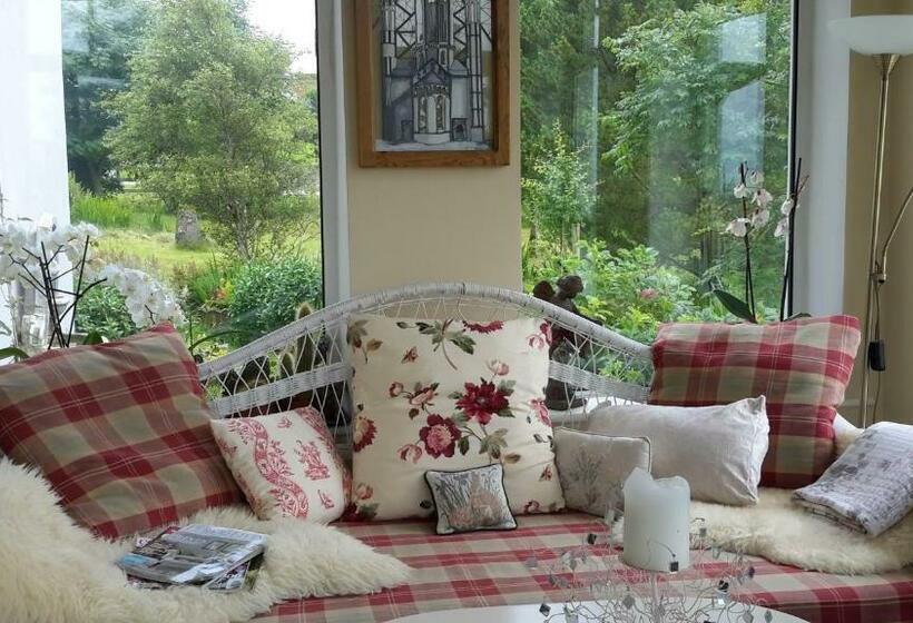 住宿加早餐 Brook Lodge