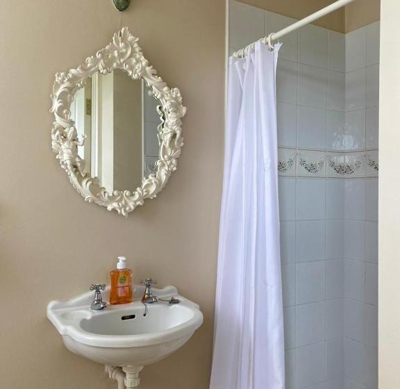 住宿加早餐 Brook Lodge