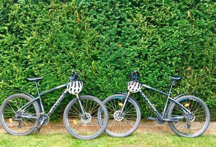 住宿加早餐 Chambre D Hôtes Du Côté Des Remparts