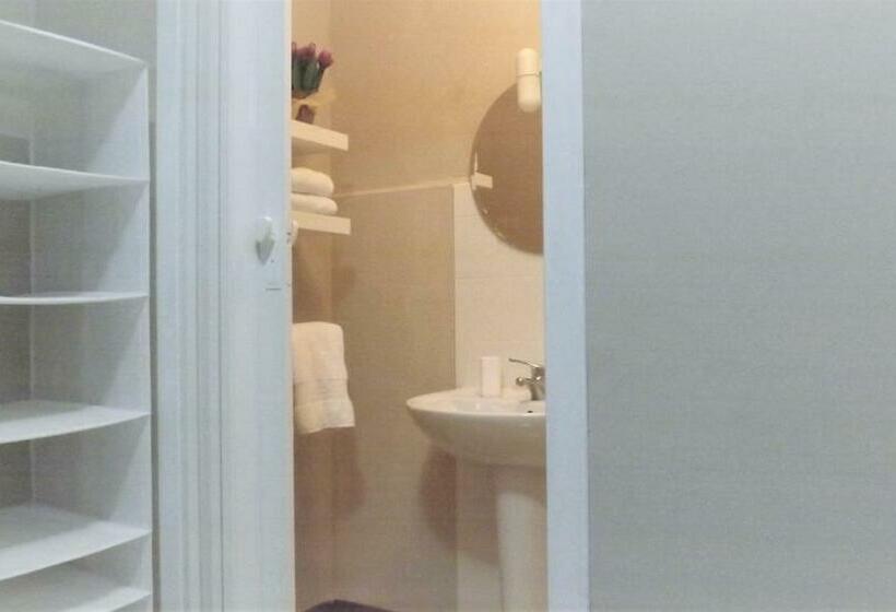 住宿加早餐  Domus Tua