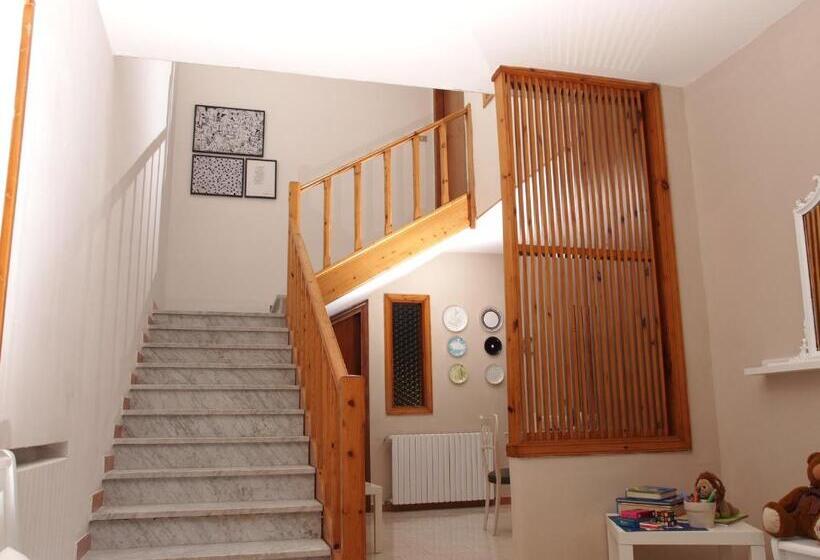 住宿加早餐  Domus Tua