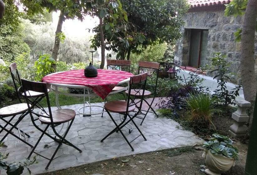 민박 Karaburun Bahçe