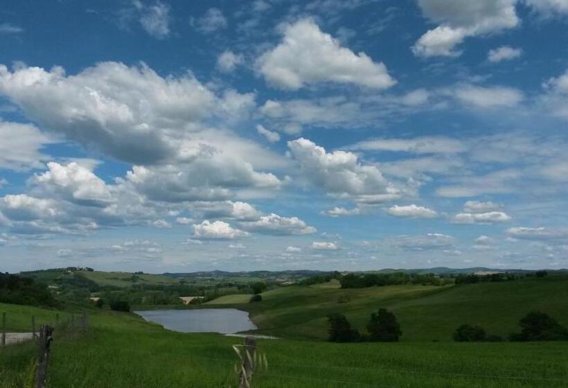 مبيت وإفطار L Incanto