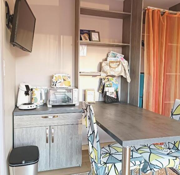 Bed and Breakfast La Maison Des Douces  Eure