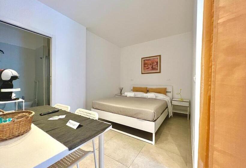 민박 Le 4 Stagioni Rooms