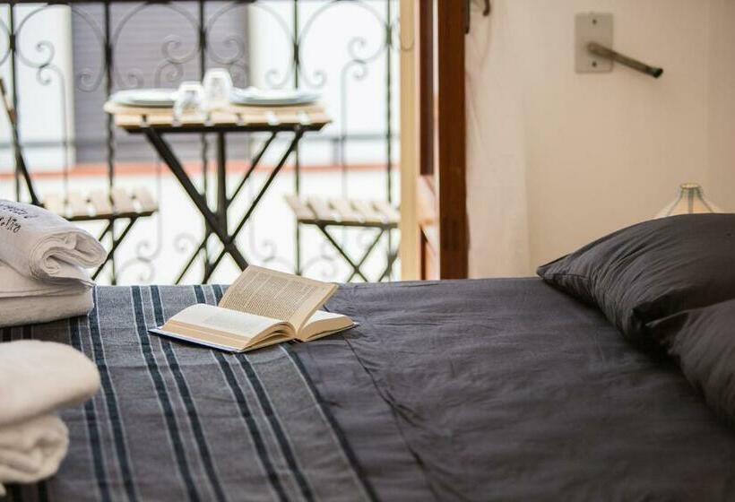 ベッドアンドブレックファースト Le Stanze Di Brando E Nico