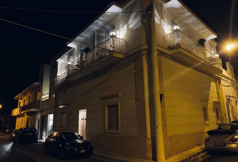 민박 Le Stanze Di Brando E Nico