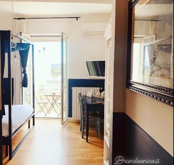 민박 Le Stanze Di Brando E Nico