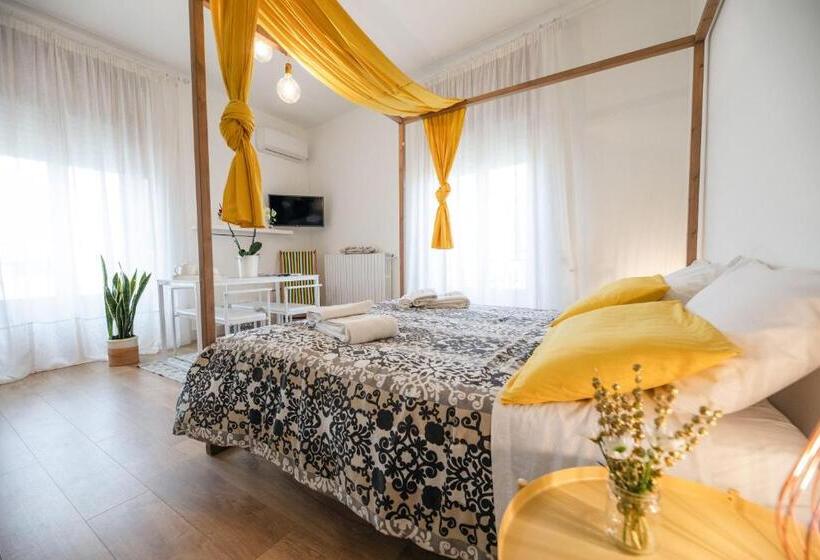 민박 Le Stanze Di Brando E Nico