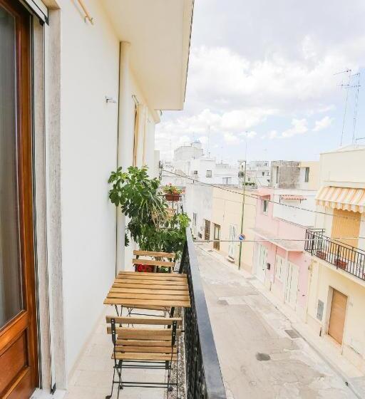 민박 Le Stanze Di Brando E Nico