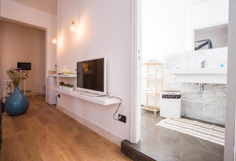 민박 Le Stanze Di Brando E Nico