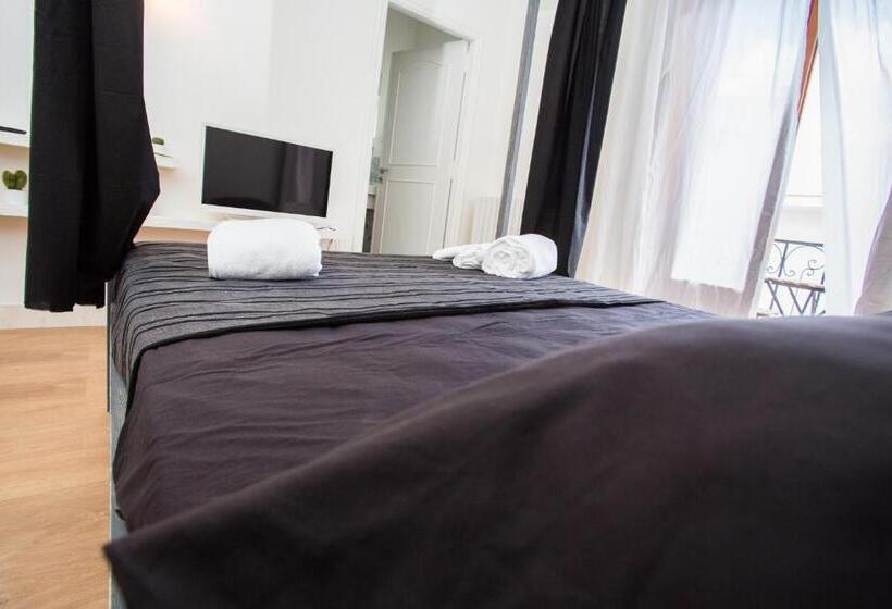 민박 Le Stanze Di Brando E Nico