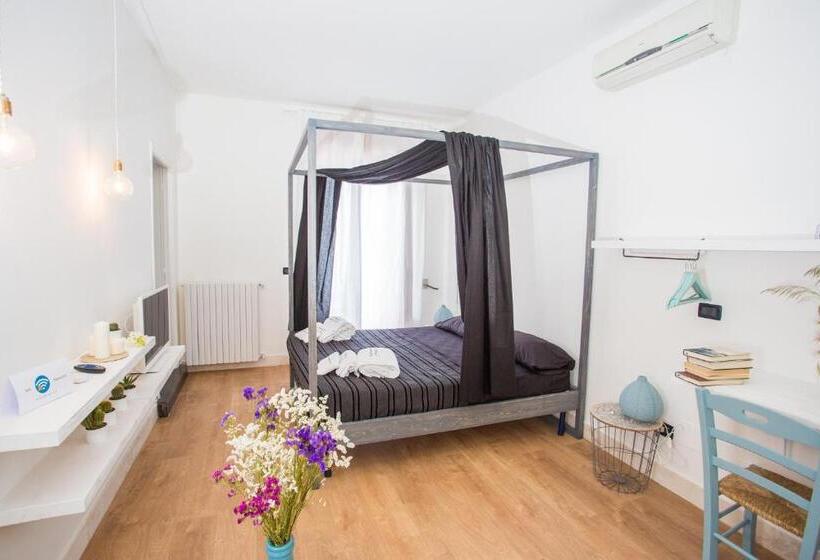 민박 Le Stanze Di Brando E Nico