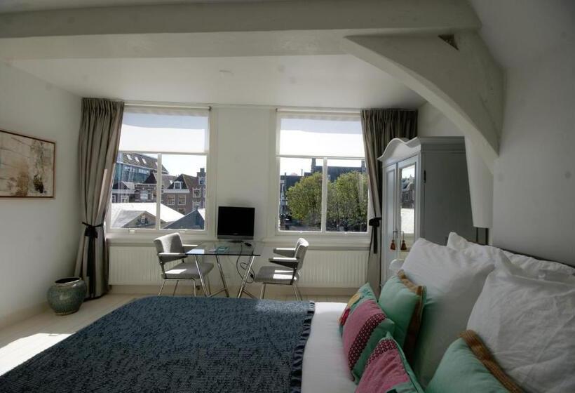 تختخواب و صبحانه Nr22 Leiden