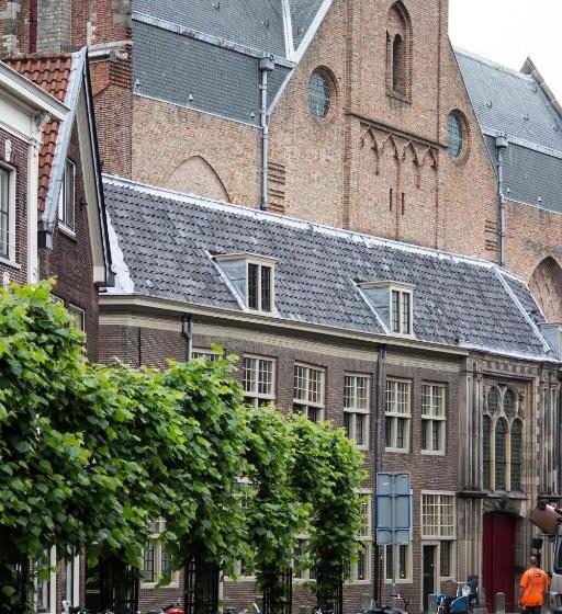 تختخواب و صبحانه Nr22 Leiden