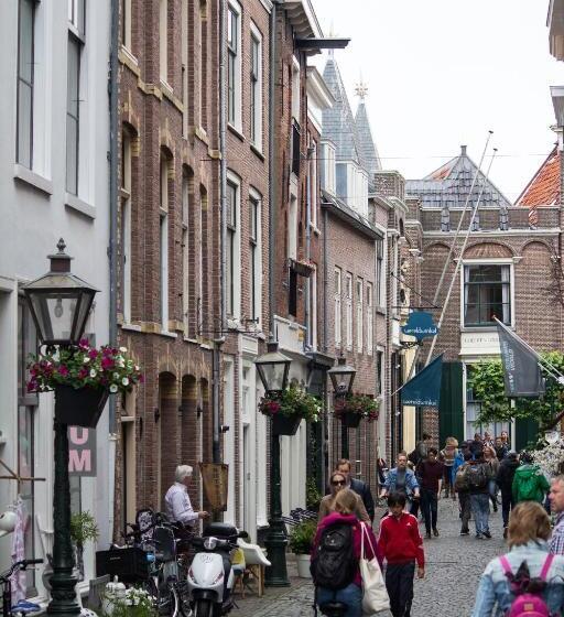 تختخواب و صبحانه Nr22 Leiden