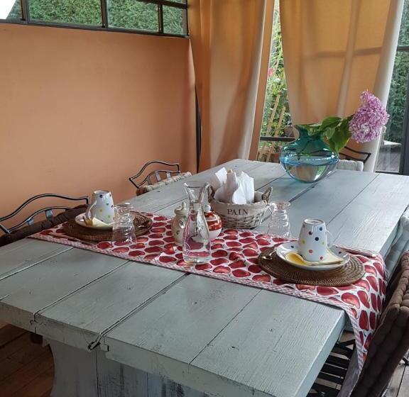 مبيت وإفطار Pin De Stèlle