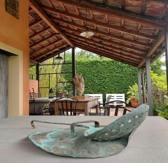 مبيت وإفطار Pin De Stèlle