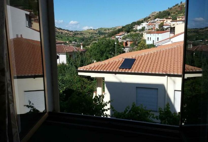 住宿加早餐  Sa Nuche