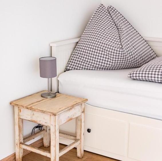 Fleischerei   Apartments, Cafe & Weinbar