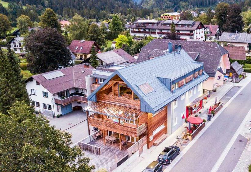 Fleischerei   Apartments, Cafe & Weinbar