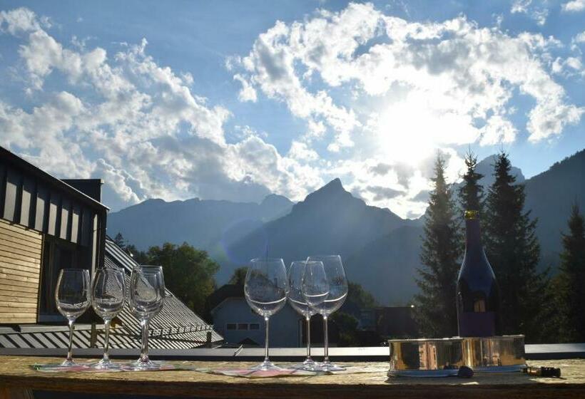 Fleischerei   Apartments, Cafe & Weinbar