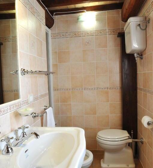 فندق Agriturismo Arcobaleno Della Torretta