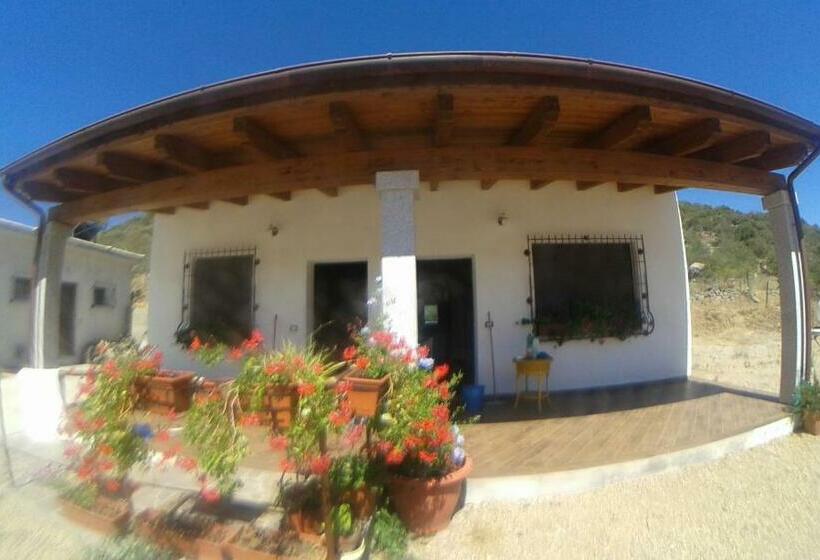 Hotel Agriturismo Locoe