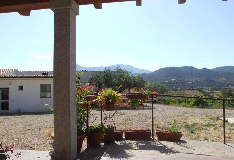 Hotel Agriturismo Locoe