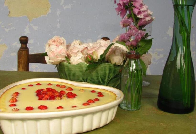 בית מלון כפרי Capannacce Organic And Horse Farm