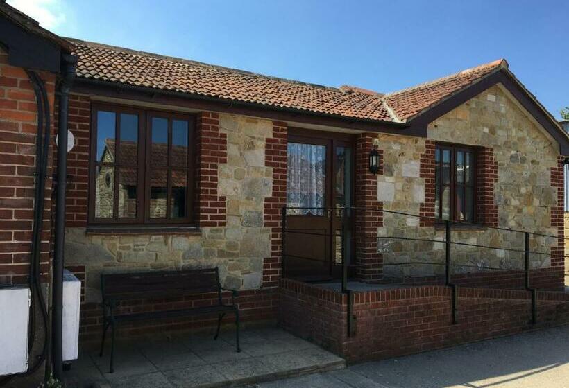 בית מלון כפרי Stable Cottages