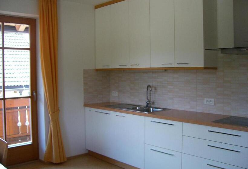 בית מלון כפרי Stockerhof