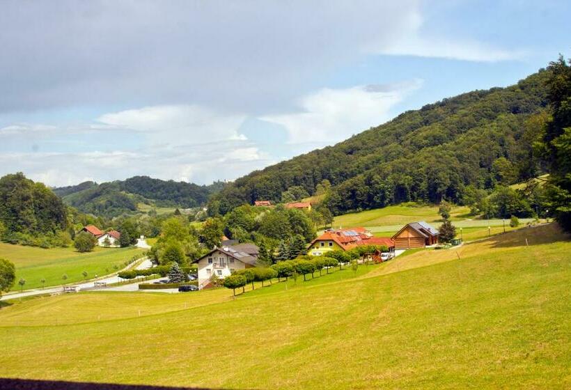 هتل Tourist Farm Mraz