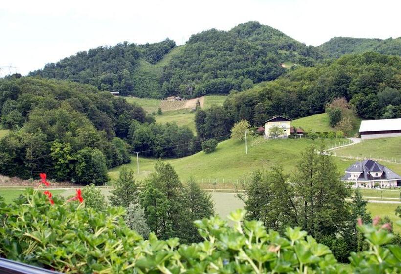 هتل Tourist Farm Mraz