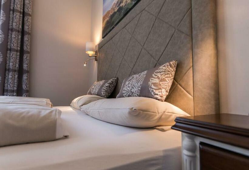 فندق Villa Bergzauber