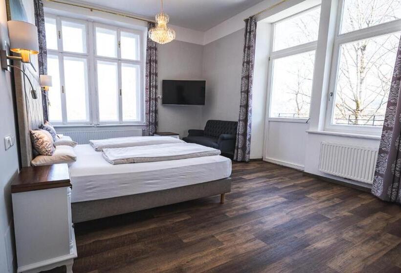 فندق Villa Bergzauber