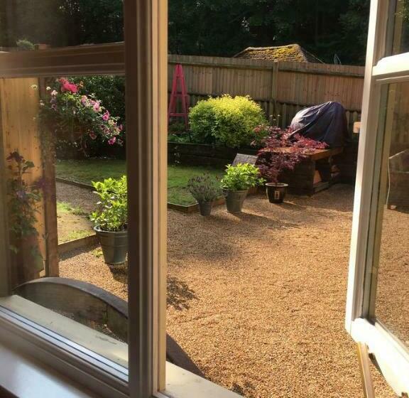 Mays Cottage Bed And Breakfast