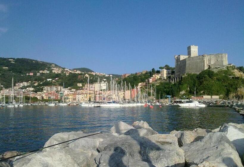 ペンション Affittacamere In Piazzetta Da Vasco