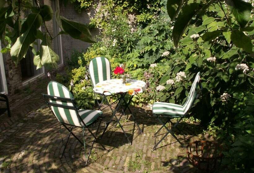 펜션 B&b Achter De Sterren