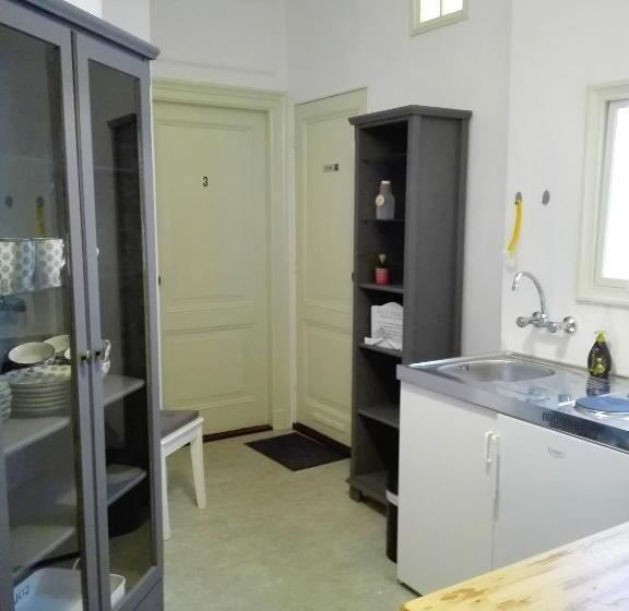 پانسیون City Lodge Stay A While