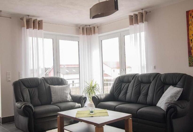 بنسيون Komfortable Apartment Wohnung