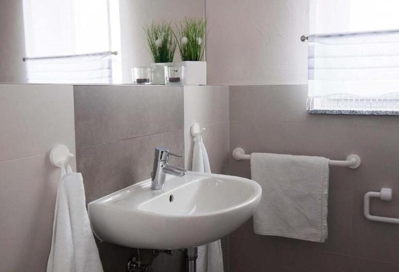 بنسيون Komfortable Apartment Wohnung