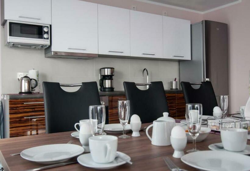 پانسیون Komfortable Apartment Wohnung