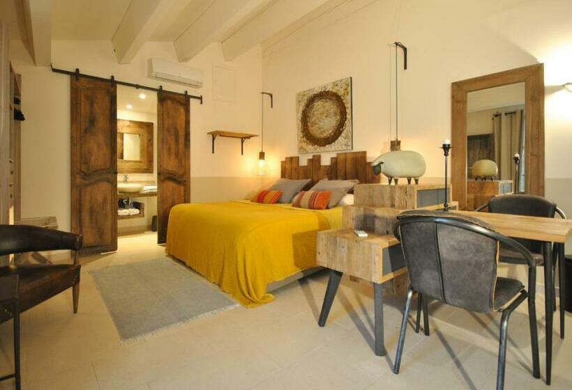 بنسيون Mas Serena