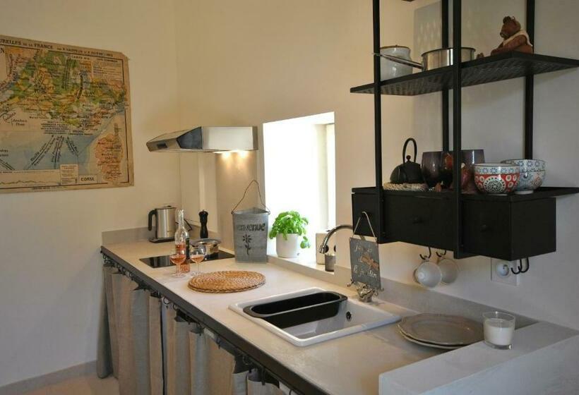 بنسيون Mas Serena